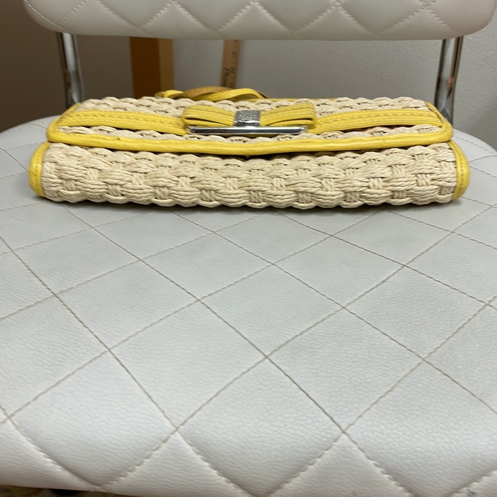 005. NWOT Beautiful Brighton Convertible Yellow Straw Shoulder Bag - Picture 6 of 10